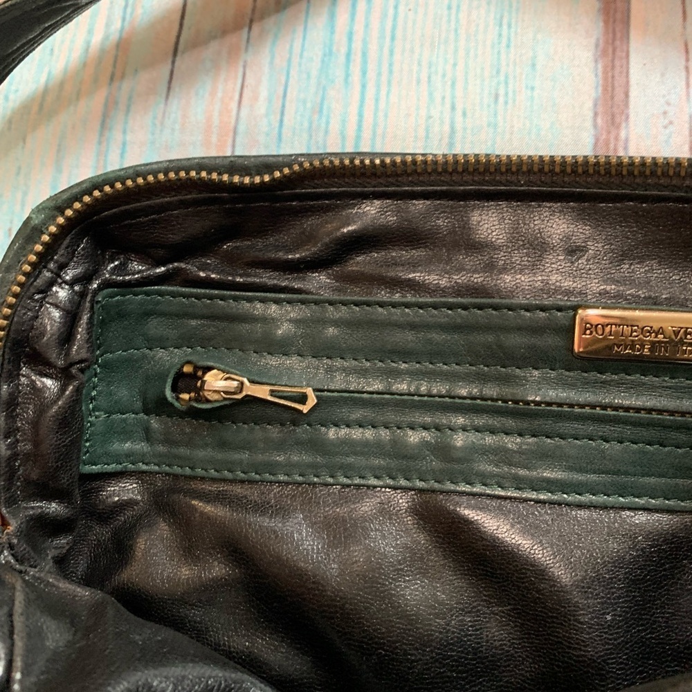 Dark green Bottega Veneta Woven Crossbody Bag - Picture 6 of 13